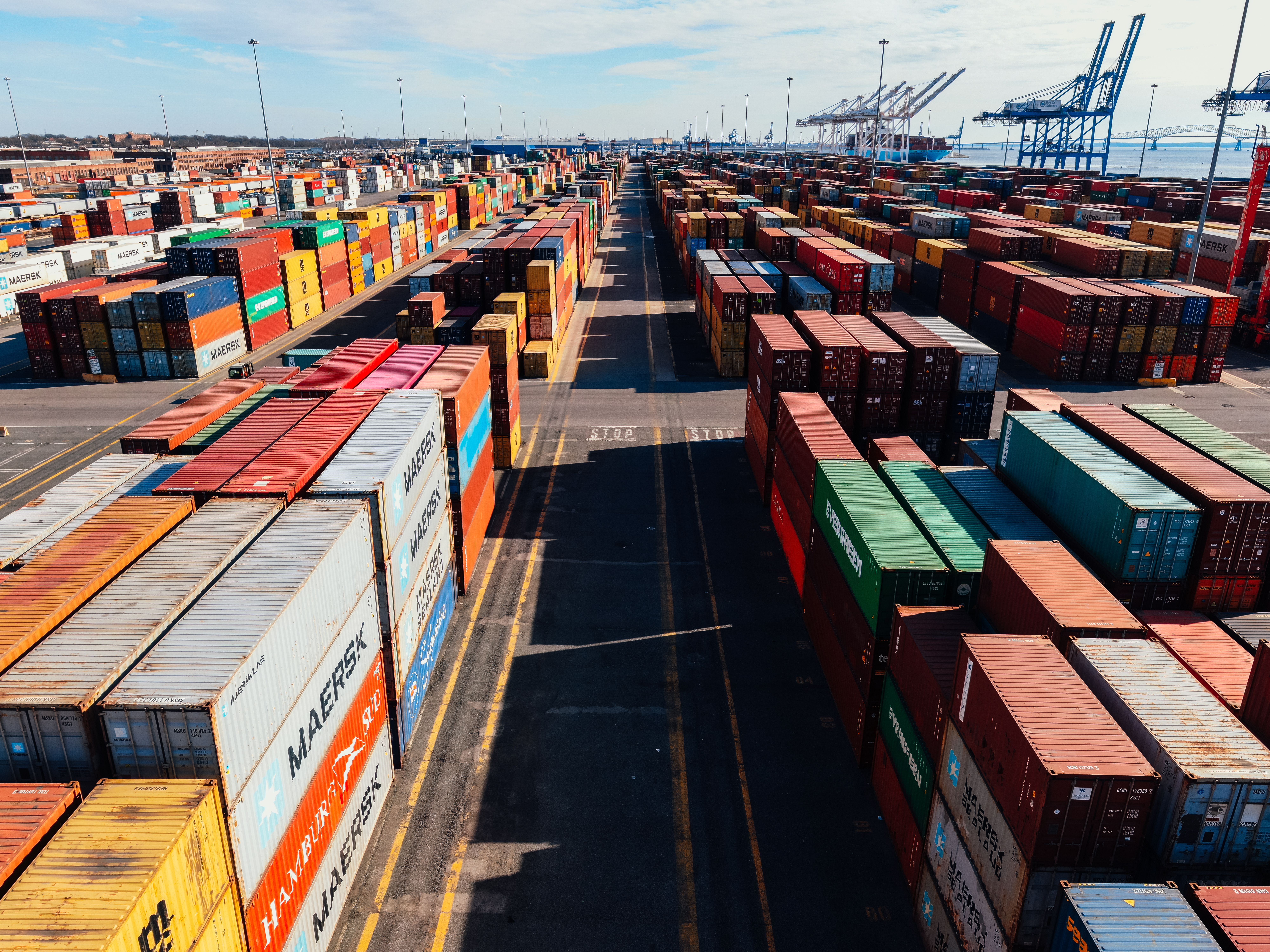 International sourcing and procurement
